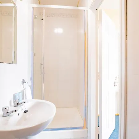 56 - Three Bed With Parking Apartment *