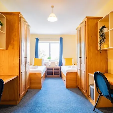 56 - Three Bed With Parking *