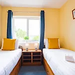 3 Bedroom Sleeps 5 Wifi Included Apartamento *