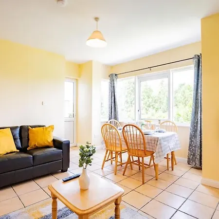Apartment 56 - Three Bed With Parking *